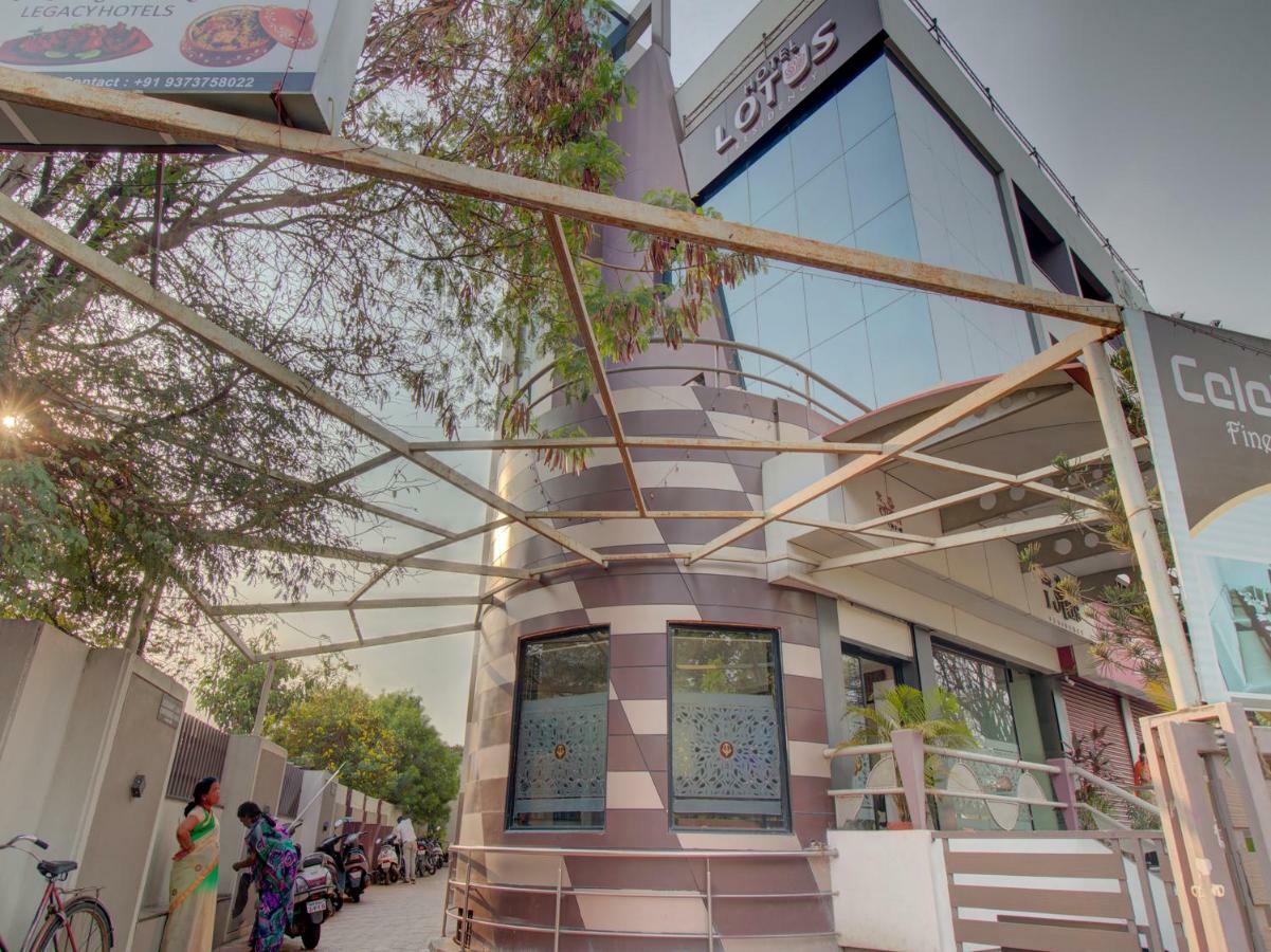 Oyo 35844 Hotel Lotus Residency Sāngli Exterior foto